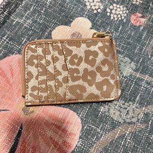 New! Hollis card holder in leopard